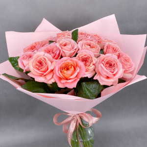 Великолепие - букет из розовых роз